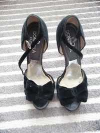 Sandale negre mărimea 38