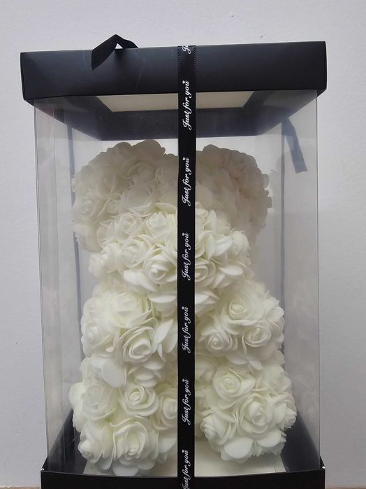 Мече от вечни рози