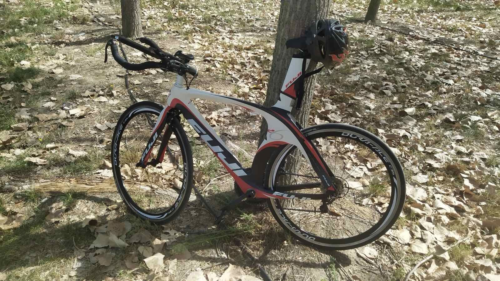 Нова цена! Карбонов Fuji D6
