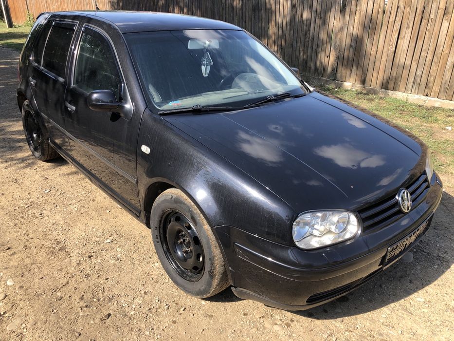 Dezmembrez Golf 4 1.6