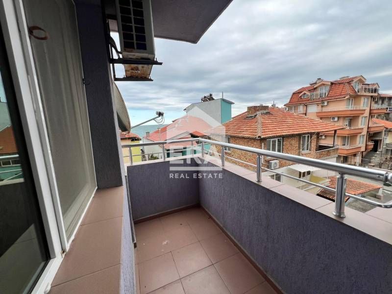 Продава се Тристаен апартамент в Поморие - 107 кв.м за 1176 €/кв.м - Снимка #11