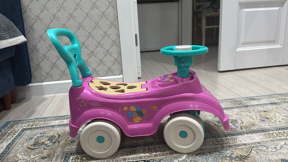 Каталка-автомобиль