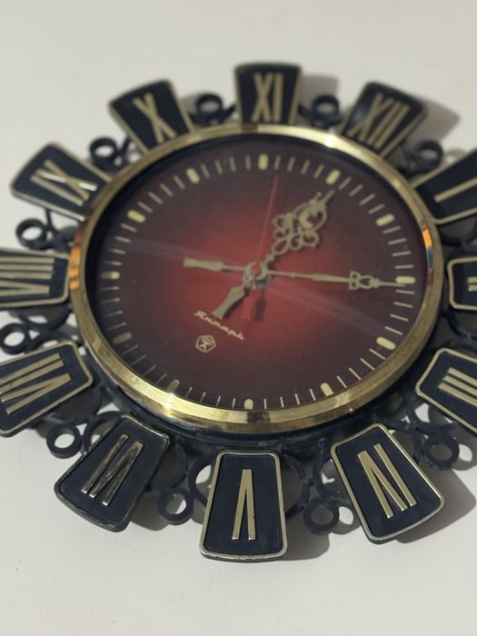 Часы настенные СССР и китай