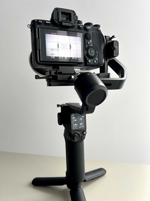 Vând Stabilizator DJI RS3 Mini