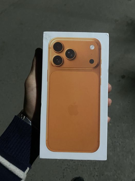 Iphone 17 pro max lux dubai