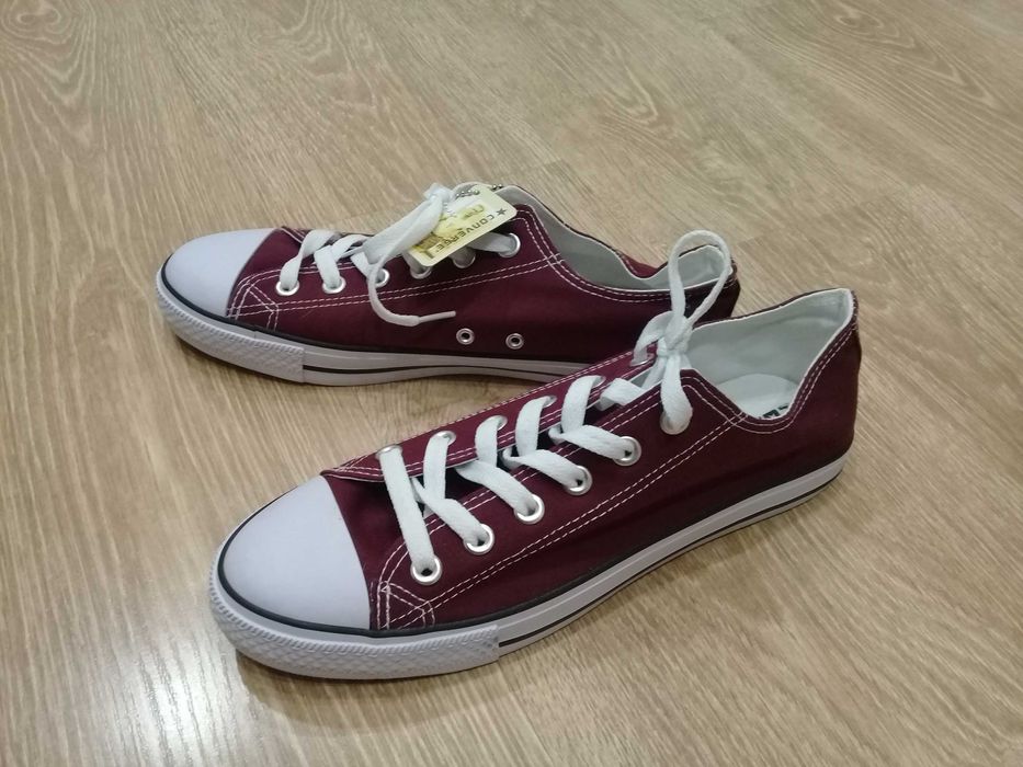 продам  ботинки, кеды - все новое