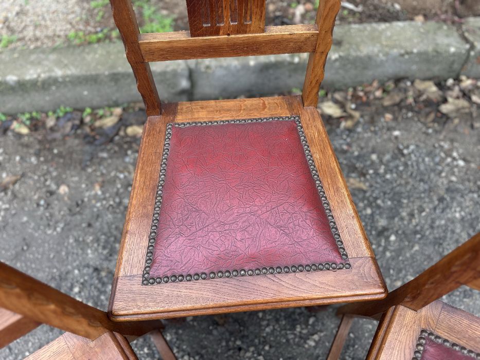 Столове от дъб с дърворезба 3бр.