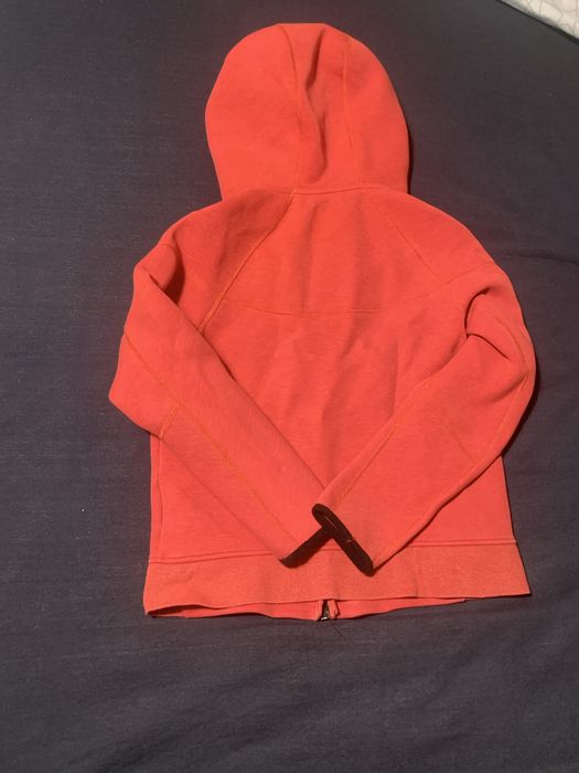 Червен Nike Tech Fleece за деца