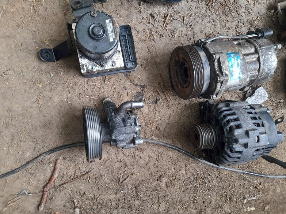 Octavia kit pornire cotiera si alte piese