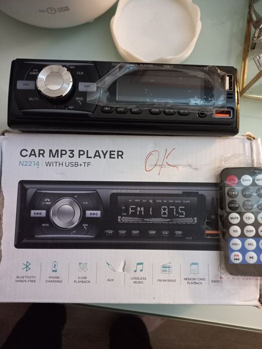 Mp3 radio auto 4x65 w nou sigilat telecomanda