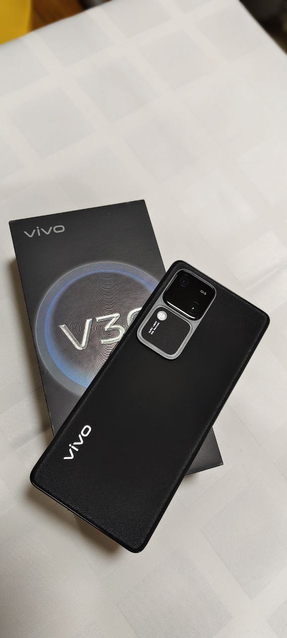 Vivo V30,5G, 12/256, android 15