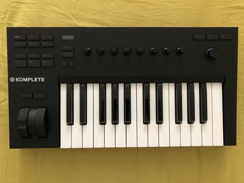 Native Instruments Komplete Kontrol A25