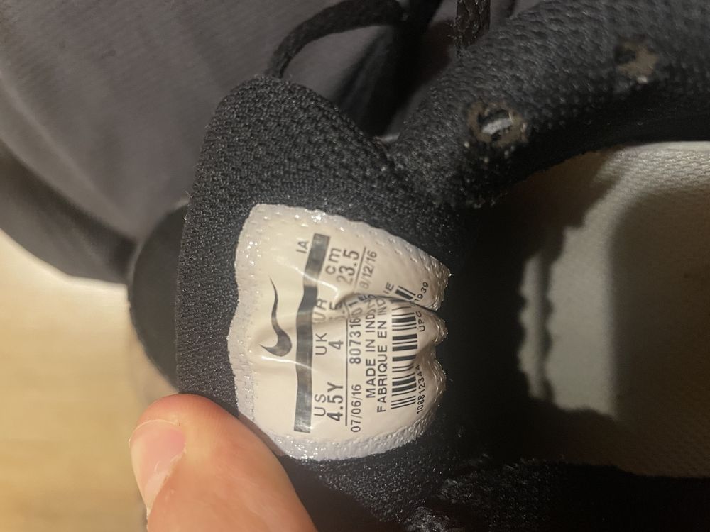 Nike обувки 36,5 номер СПЕШНО!