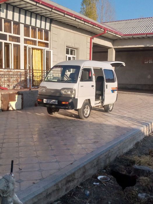 Damas oq rang DAEWOO