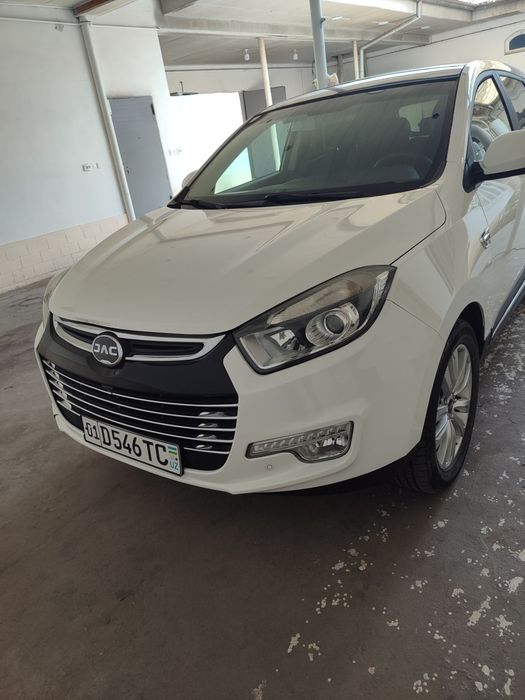 Jac s5 oldi yon tarafdan urilgan Sotiladi