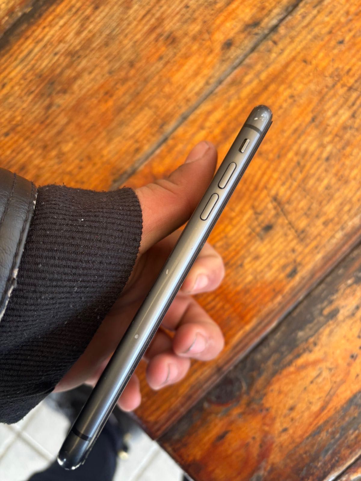Спешно!! продавам IPhone 11