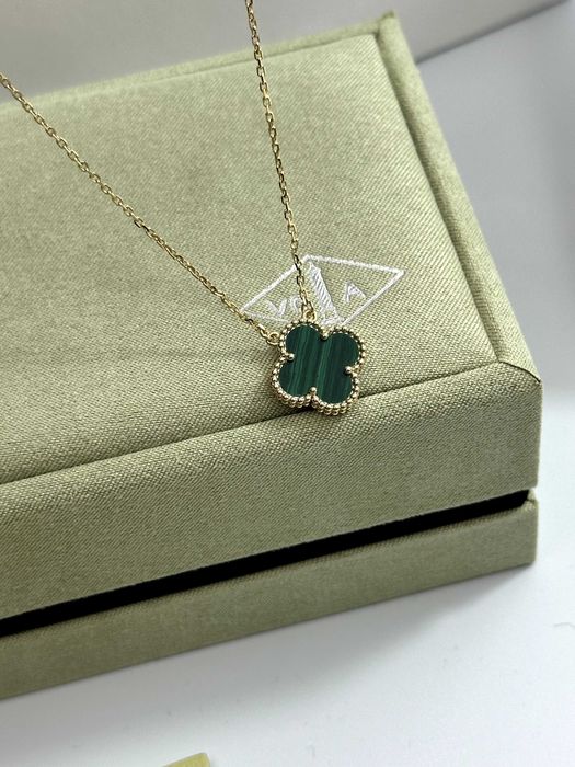 Colier Van Cleef & Arpels Gold 18K Malachite
