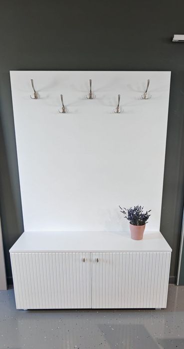 Cuier cu 5 agățători,uși mdf alb ultra mat,1850*1200*370mm