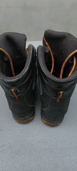 Vând bocanci de iarnă Simond