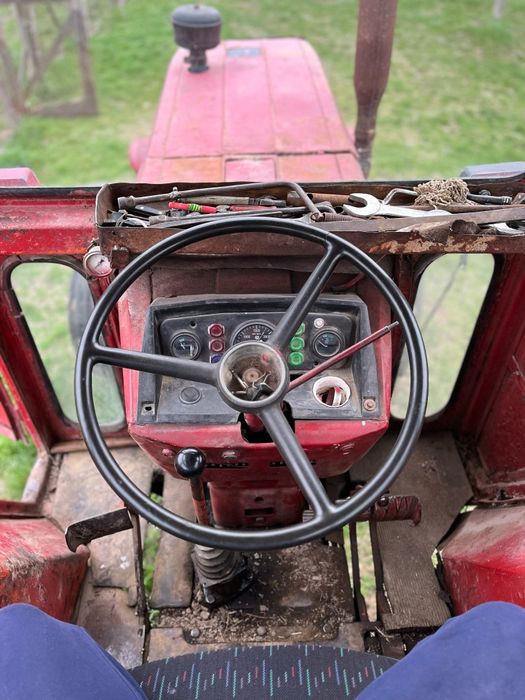 Se vindeTractor u 65.