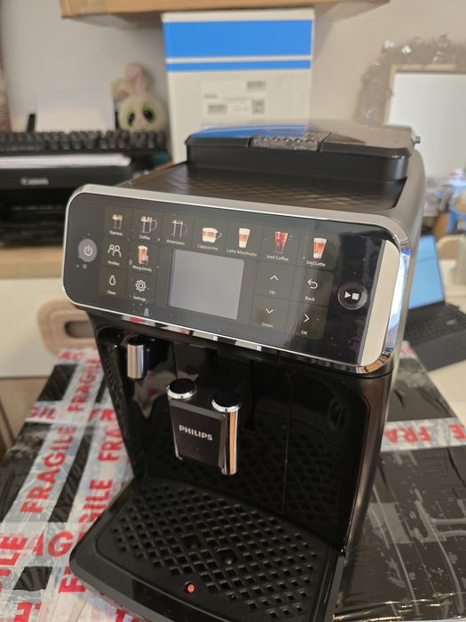 Espressor Philips seria 5500 Ep 5541.50 negru