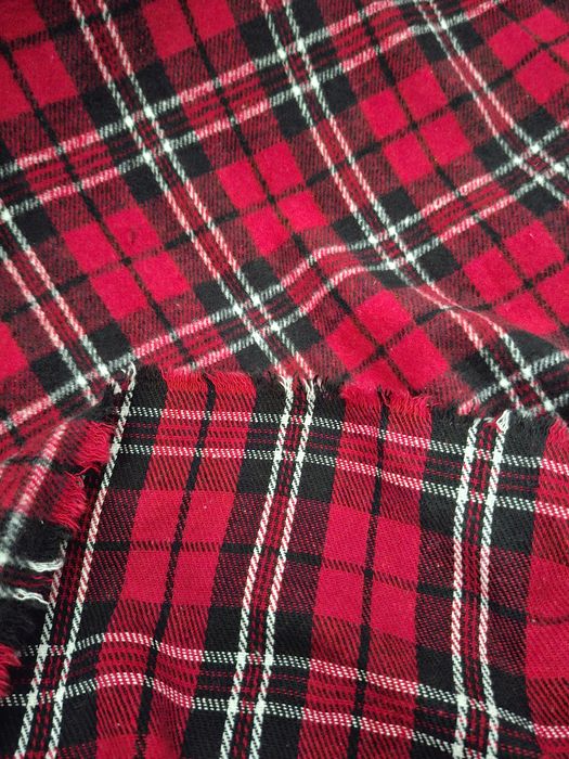 Пледы в клетку теплые