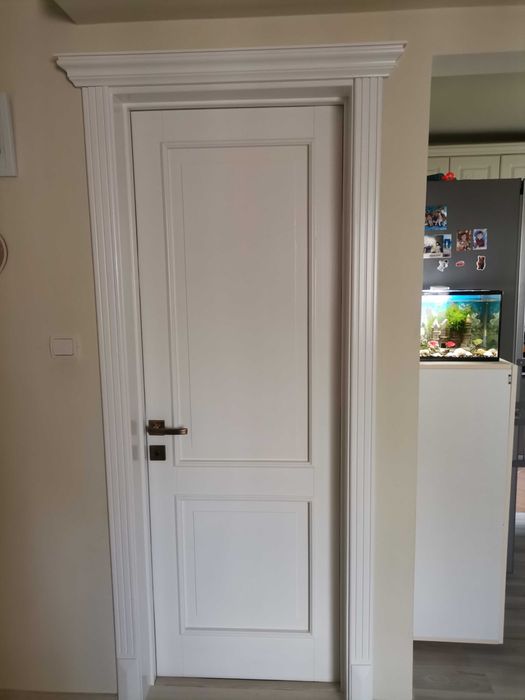 Uși din lemn masiv -tei stejar frasin.