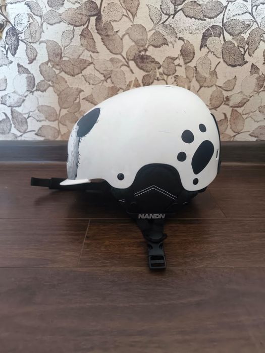 Продам детский горнолыжный шлем