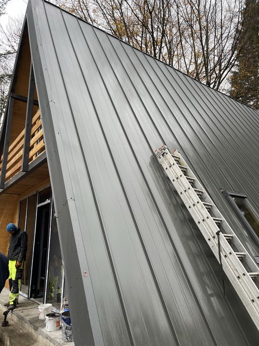 ScocuriTigla metalica ceramica casa acoperisuri