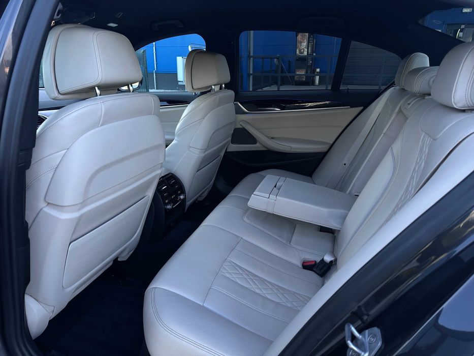 BMW M550d xDrive - 400CP / Full LED / CockPit / Clima Digitala / Rate