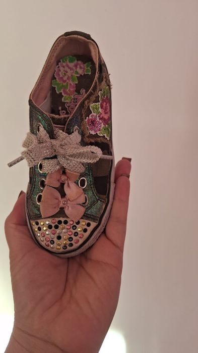 детски ботуши и маратонки