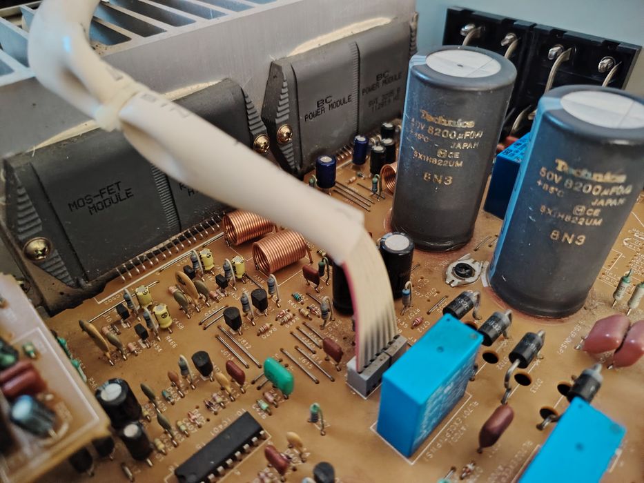 Amplificator Technics SU-A700 MK 3