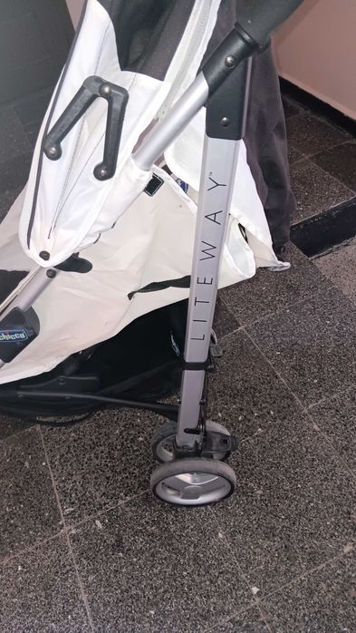 Лятна  количка CHICCO LITEWAY тип чадър