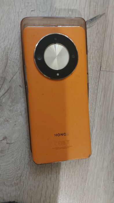 Honor X9B счупен дисплей