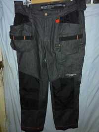 Helly Hansen  Mjolnir construction pants masura 30/48