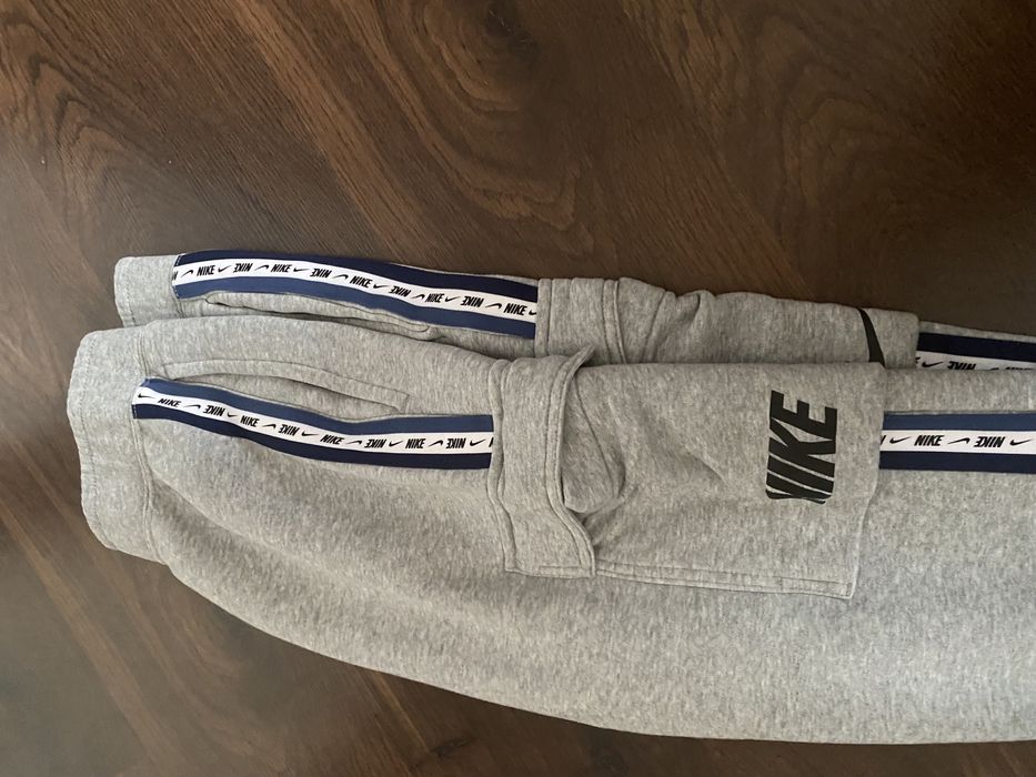 Pantaloni Nike Cargo