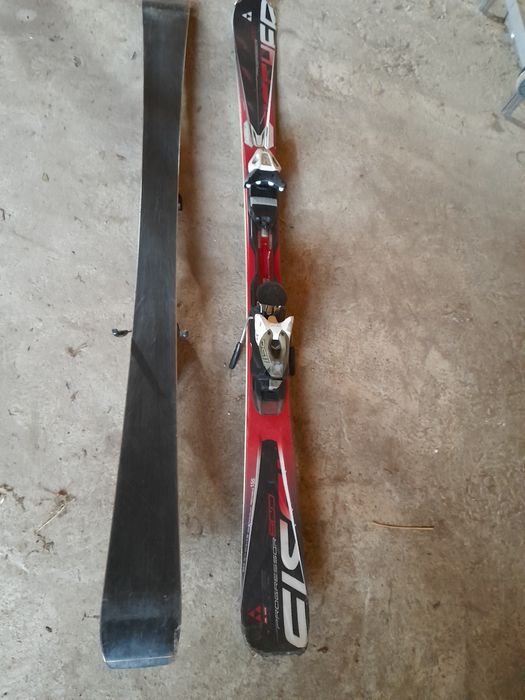 Schiuri 155 cm.in stare buna 280  ron