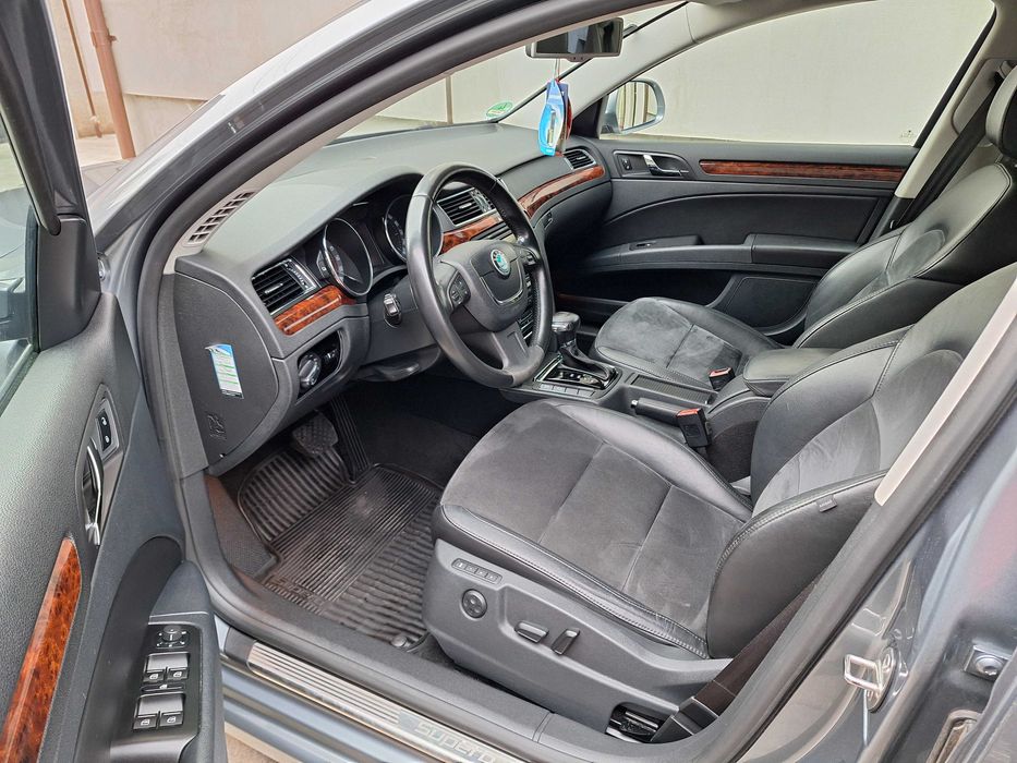 Skoda Superb 2.0 TDI 2013 KM REALI IMPECABILA Model DOTAT Nr Valabile