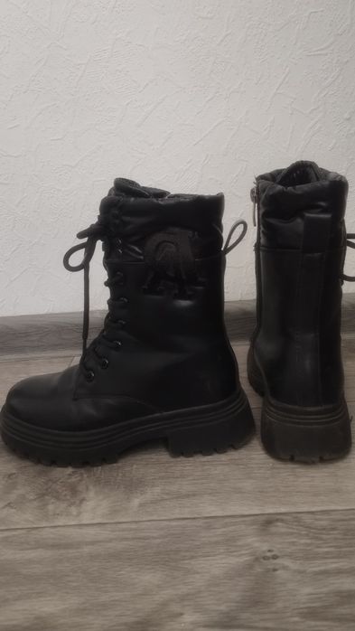 Продам зимние сапоги