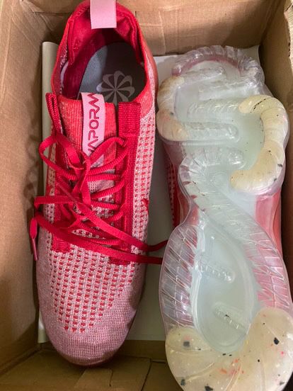 Продавам vapormax