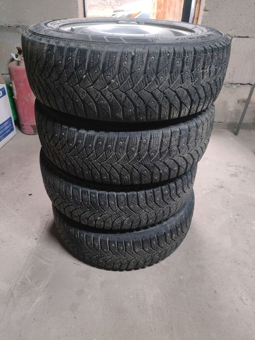 Продам шины с дисками