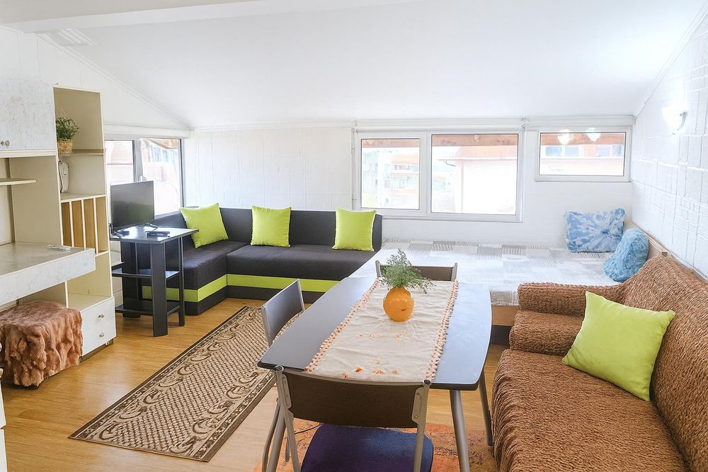 Дава се под наем Едностаен апартамент в Пловдив, Каменица 2 - 40 кв.м за 259.08 € - Снимка #1