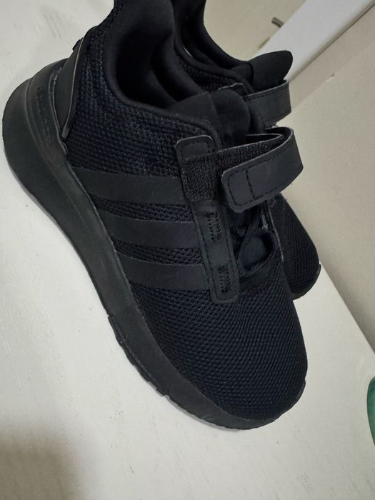 Оригинал кроссовки почти новые адидас детские 31 р