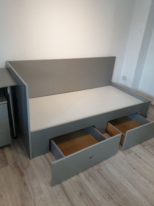 mobilier camera tineret