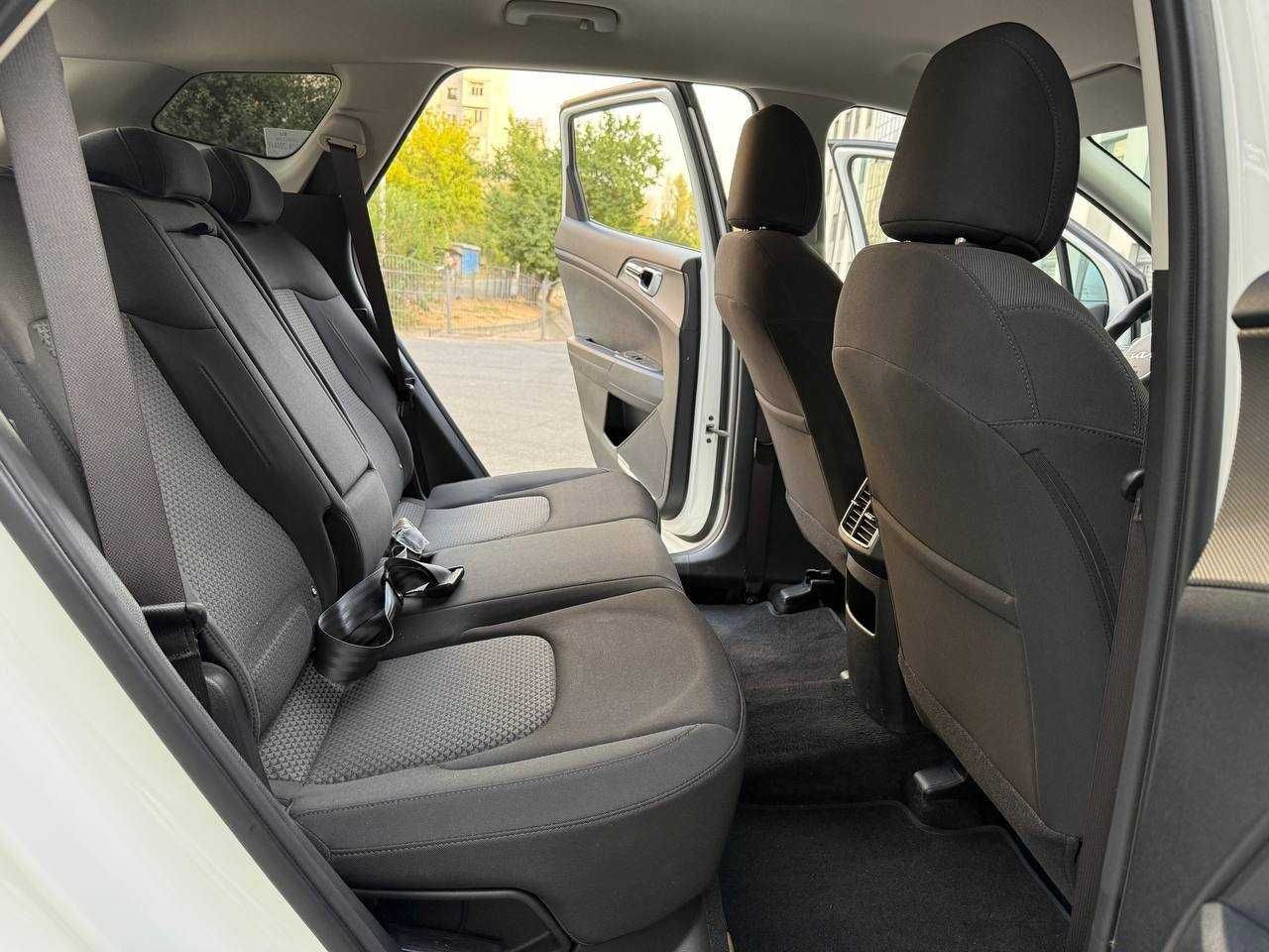 Kia Sportage. 2023 yil, 23000 пробег