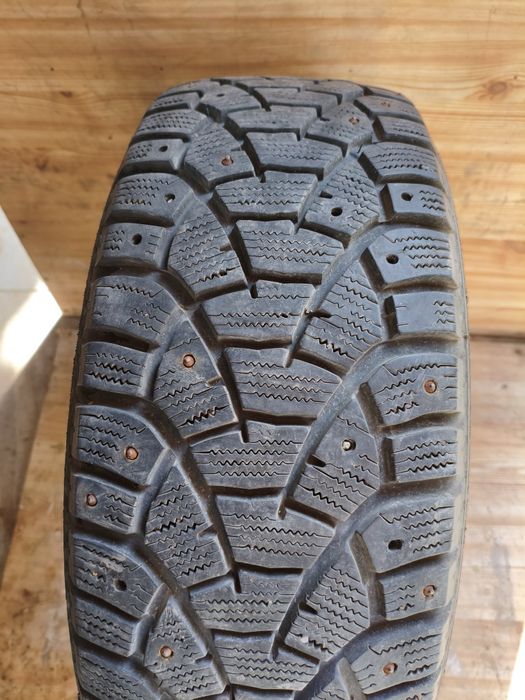 215 55 R16 Одиночка Зима шипы