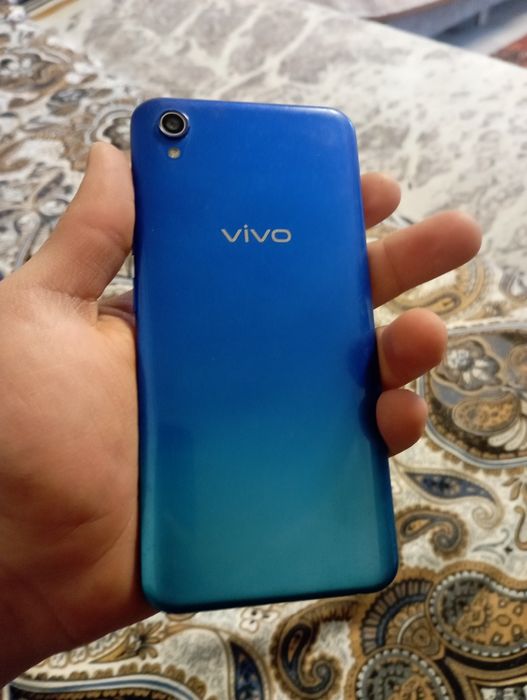 Продам vivo1820 в хорошем состоянии