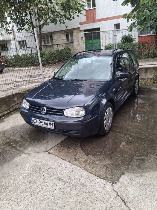 Vând Volkswagen golf