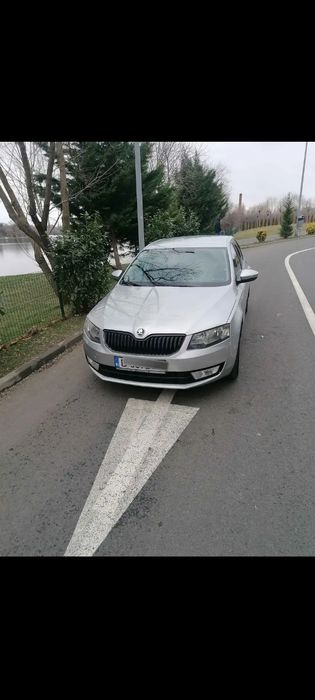 Vând Skoda Octavia