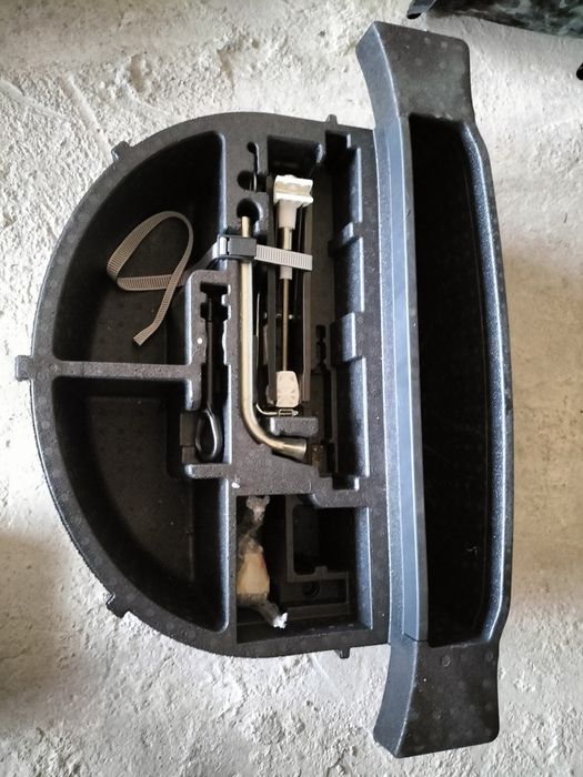 Авариен комплект VW E-UP / Фолксваген Е - ъп 2022г.